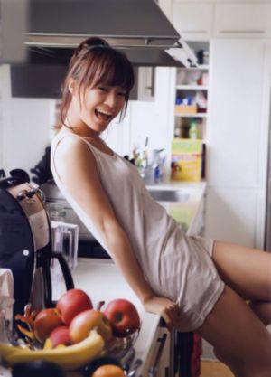 凯茜顺从的女孩