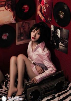 25岁的女高中生