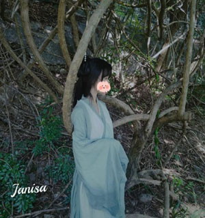 女主角