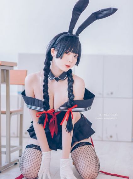 一边一边亲一边免费视频