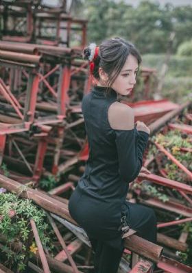 阁楼里的情人无删减版