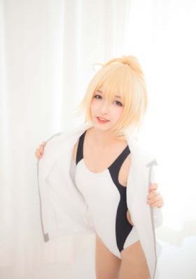 做爰无遮挡三级